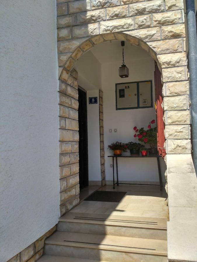 Apartmani Tonica Sukošan Екстериор снимка