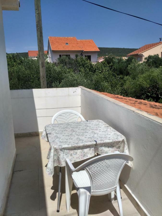 Apartmani Tonica Sukošan Екстериор снимка