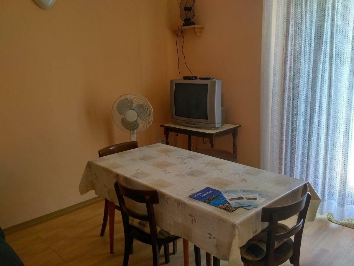 Apartmani Tonica Sukošan Екстериор снимка